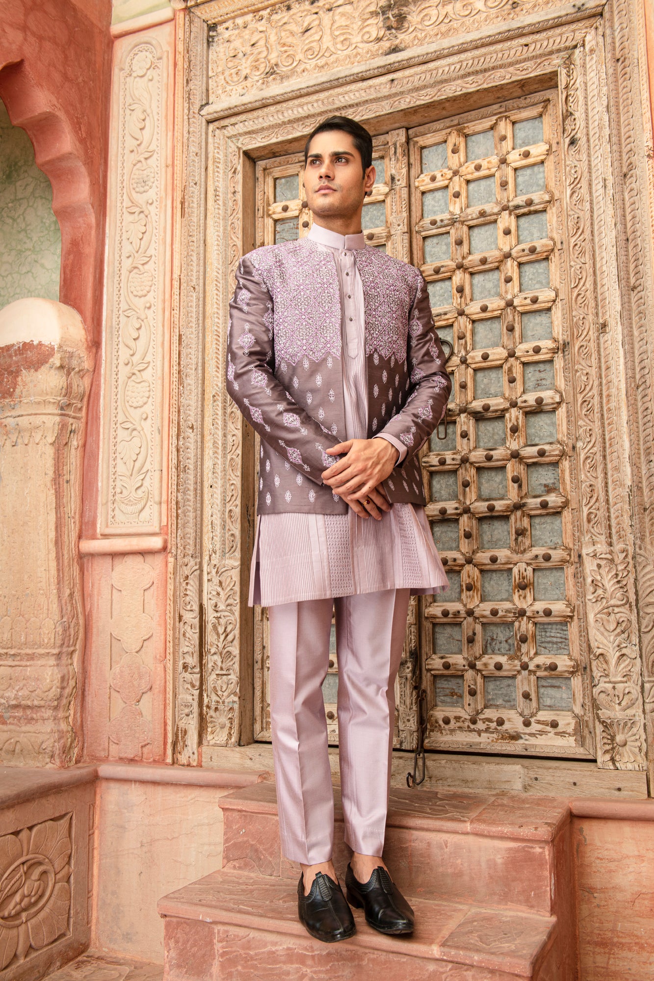 LAVOLA INDO WESTERN SET