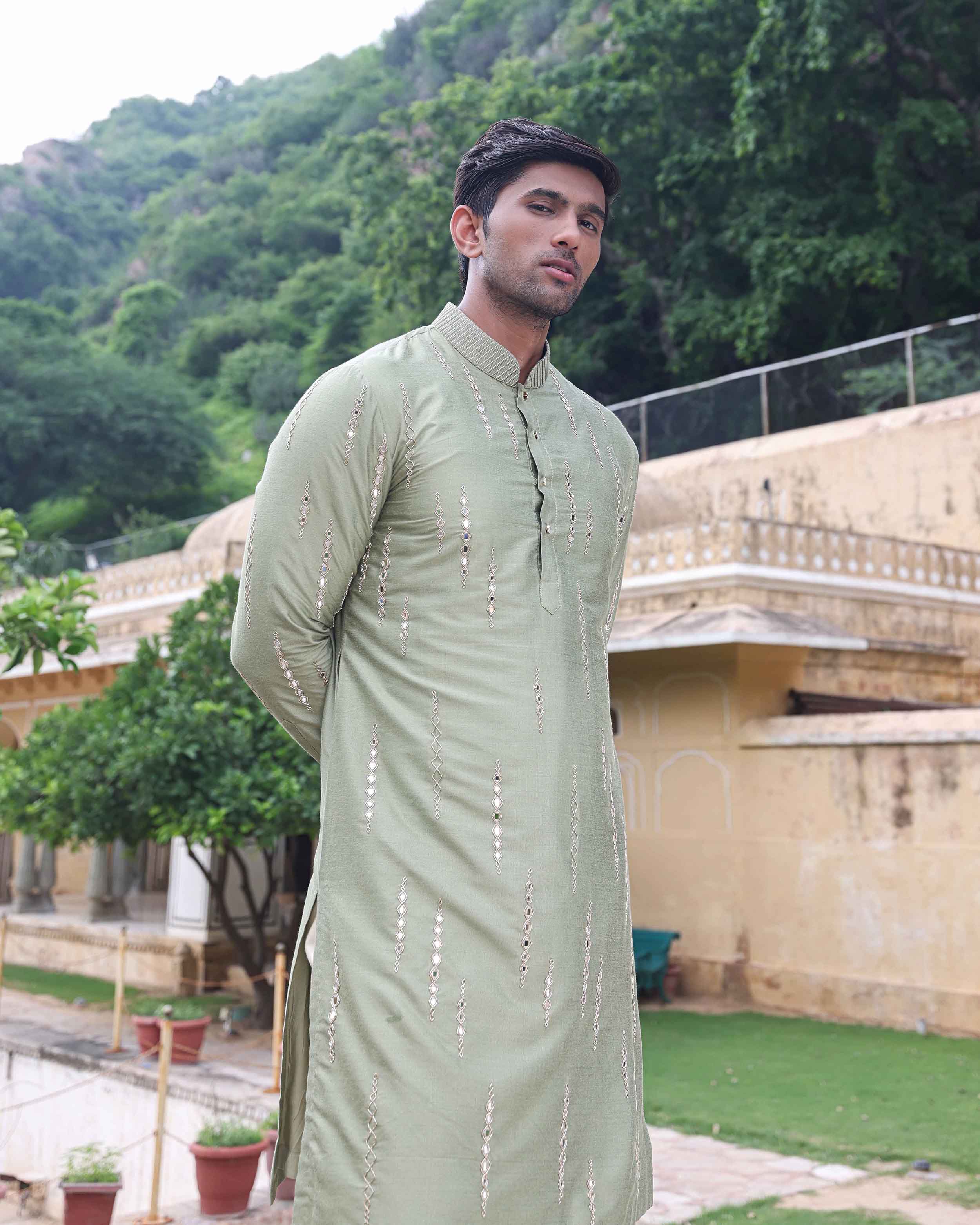 ERAYA KURTA SET