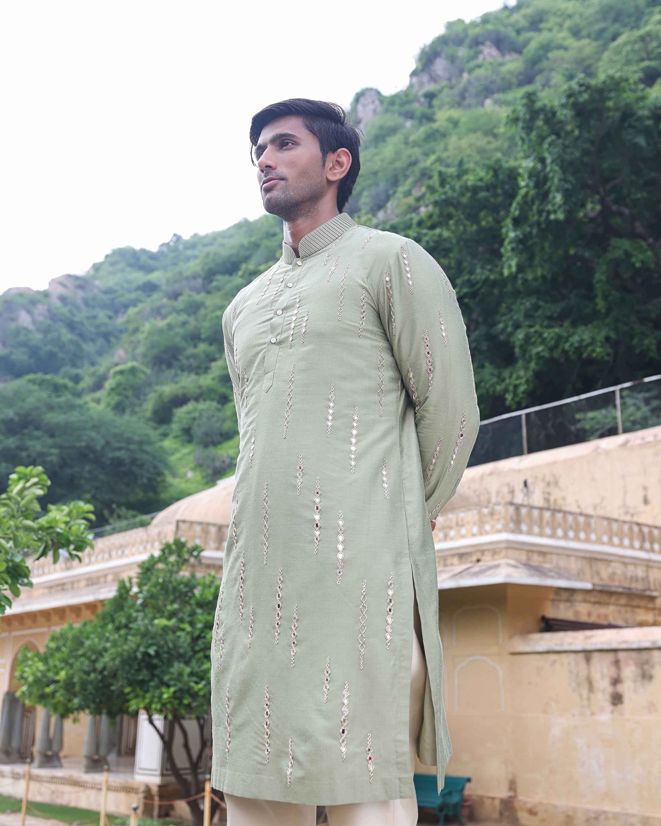 ERAYA KURTA SET