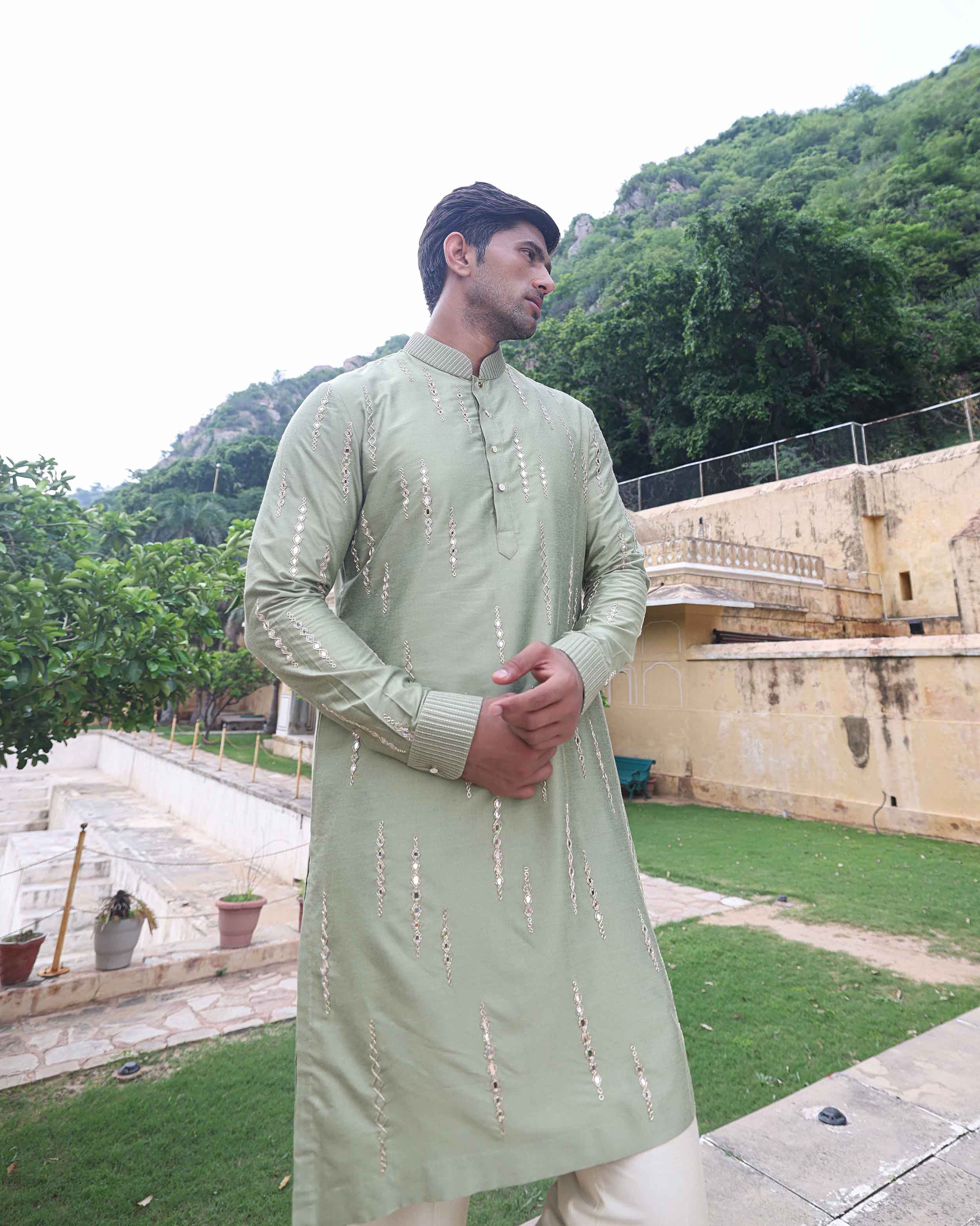 ERAYA KURTA SET