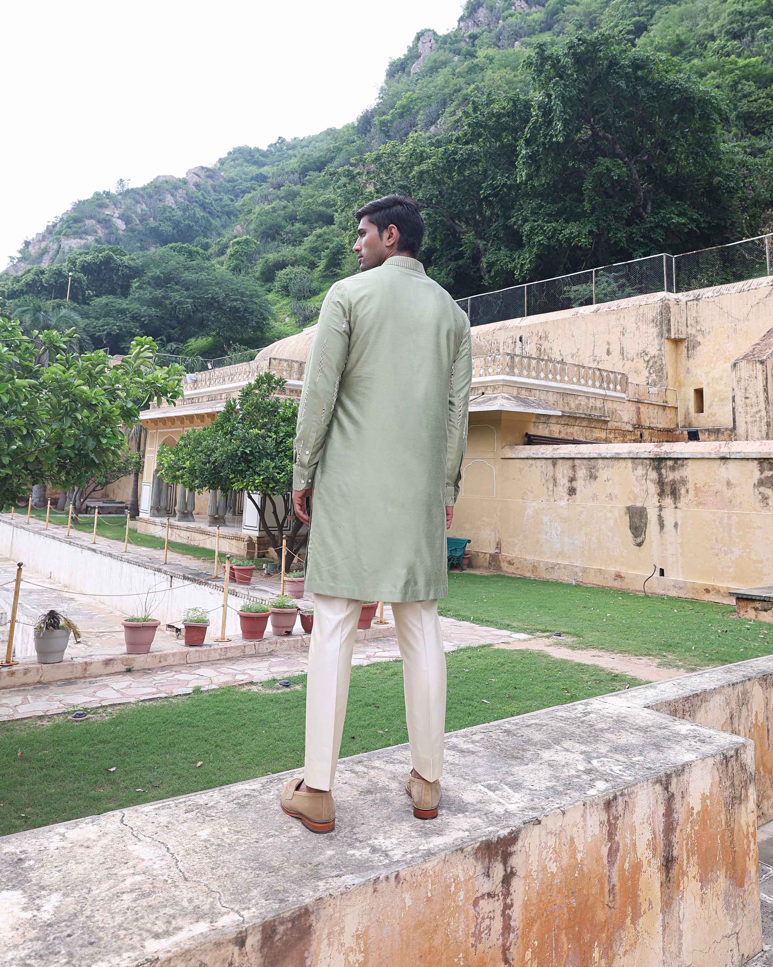 ERAYA KURTA SET