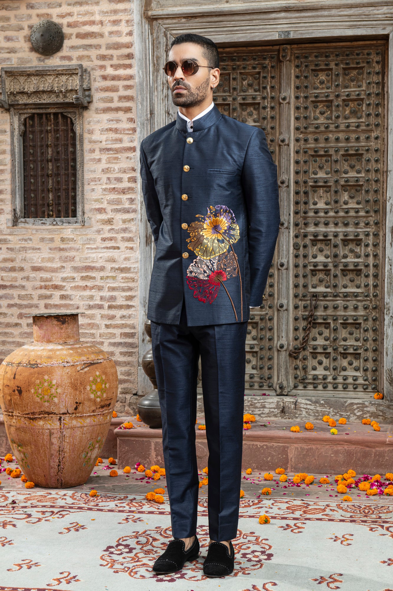 TARUNI BANDHGALA SUIT