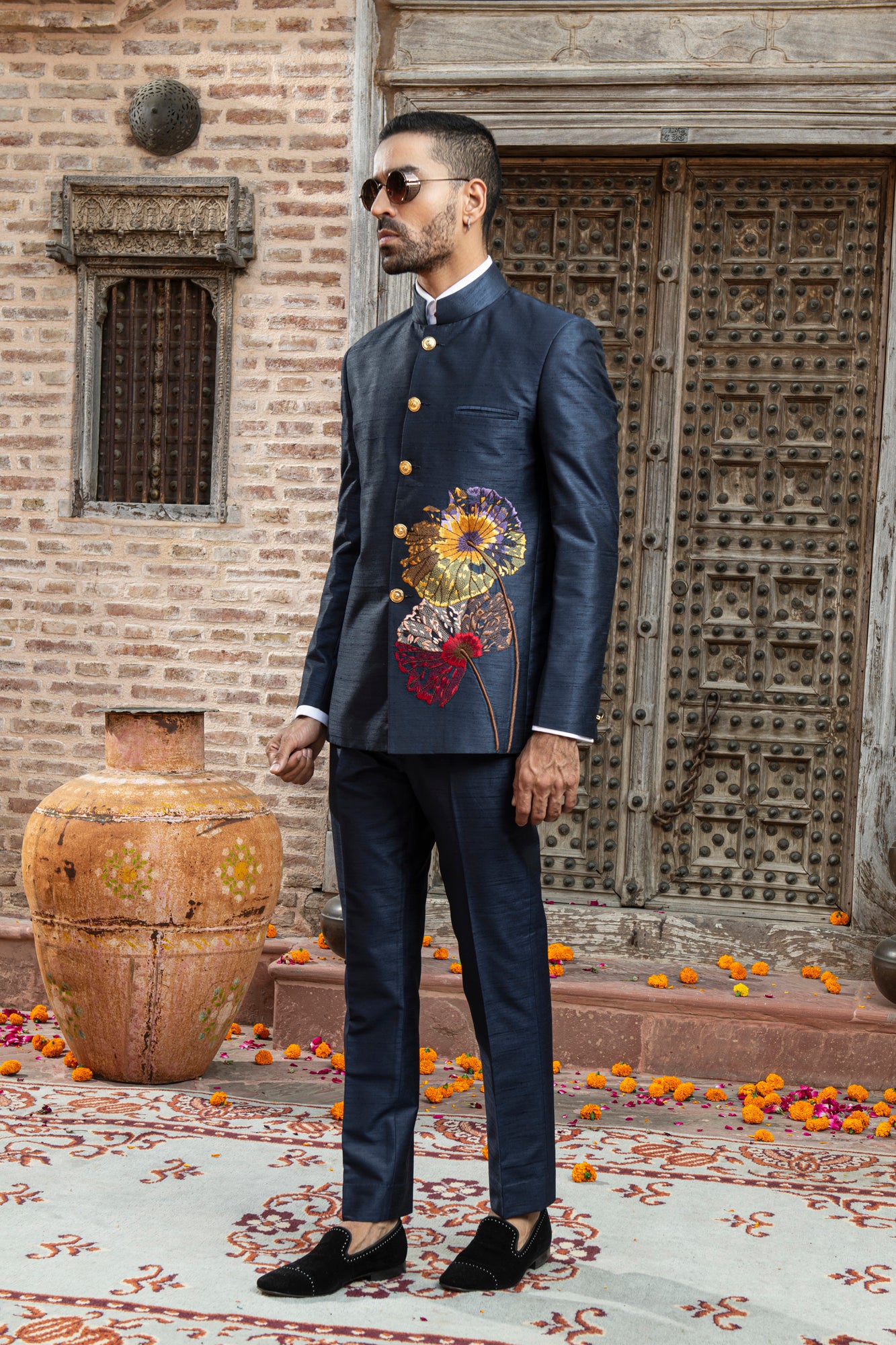 TARUNI BANDHGALA SUIT