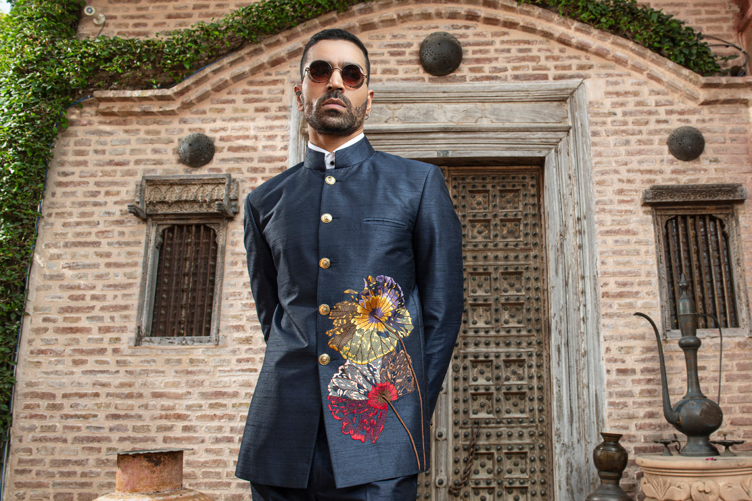 TARUNI BANDHGALA SUIT