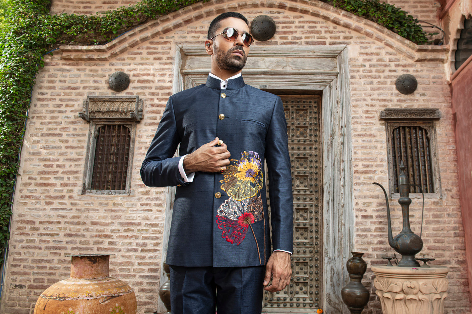 TARUNI BANDHGALA SUIT