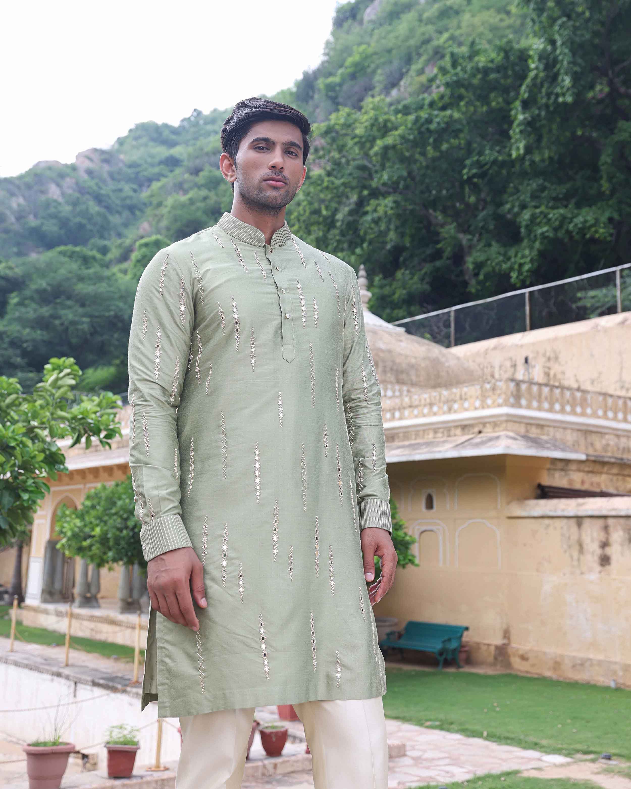 ERAYA KURTA SET