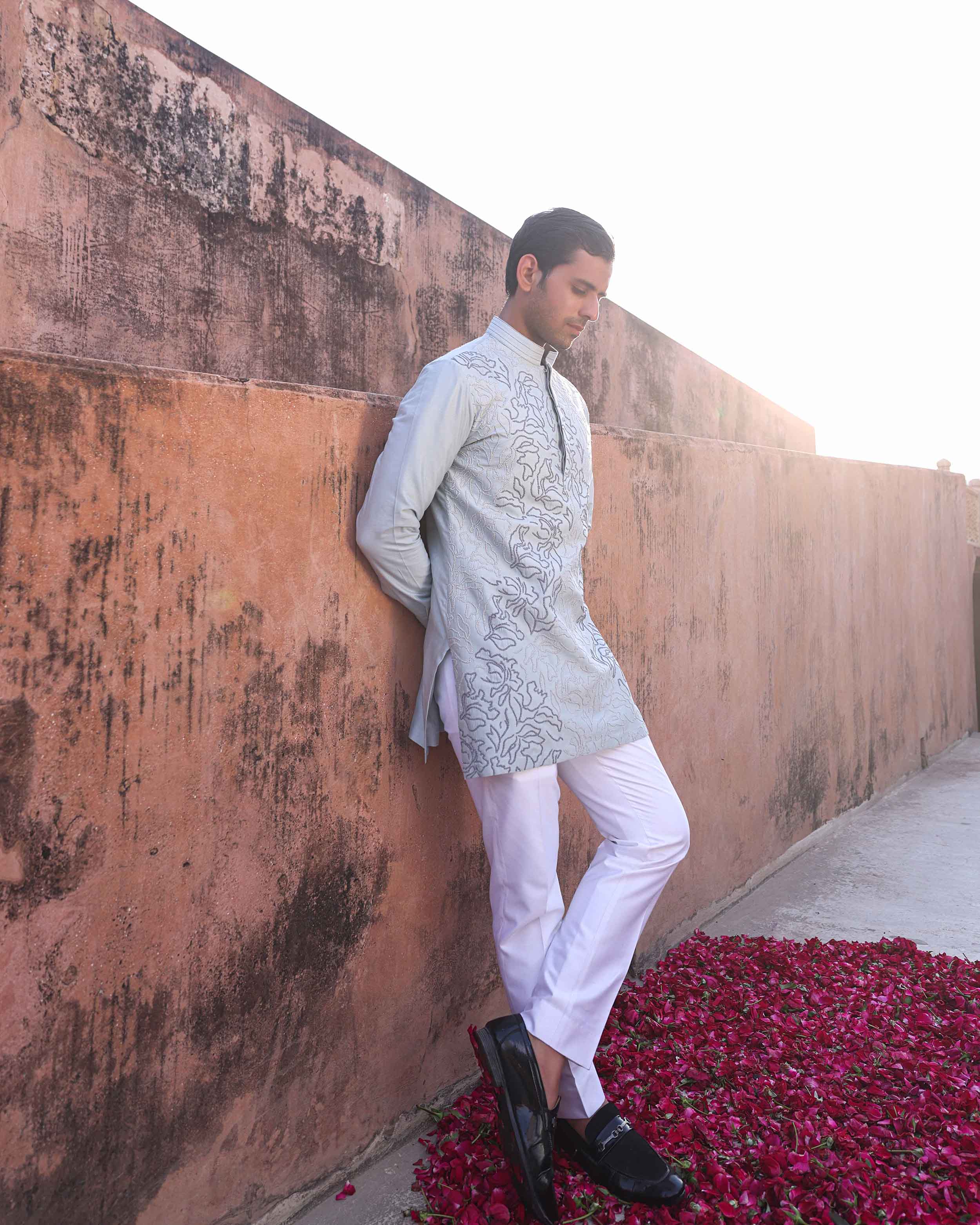 NYRA KURTA SET