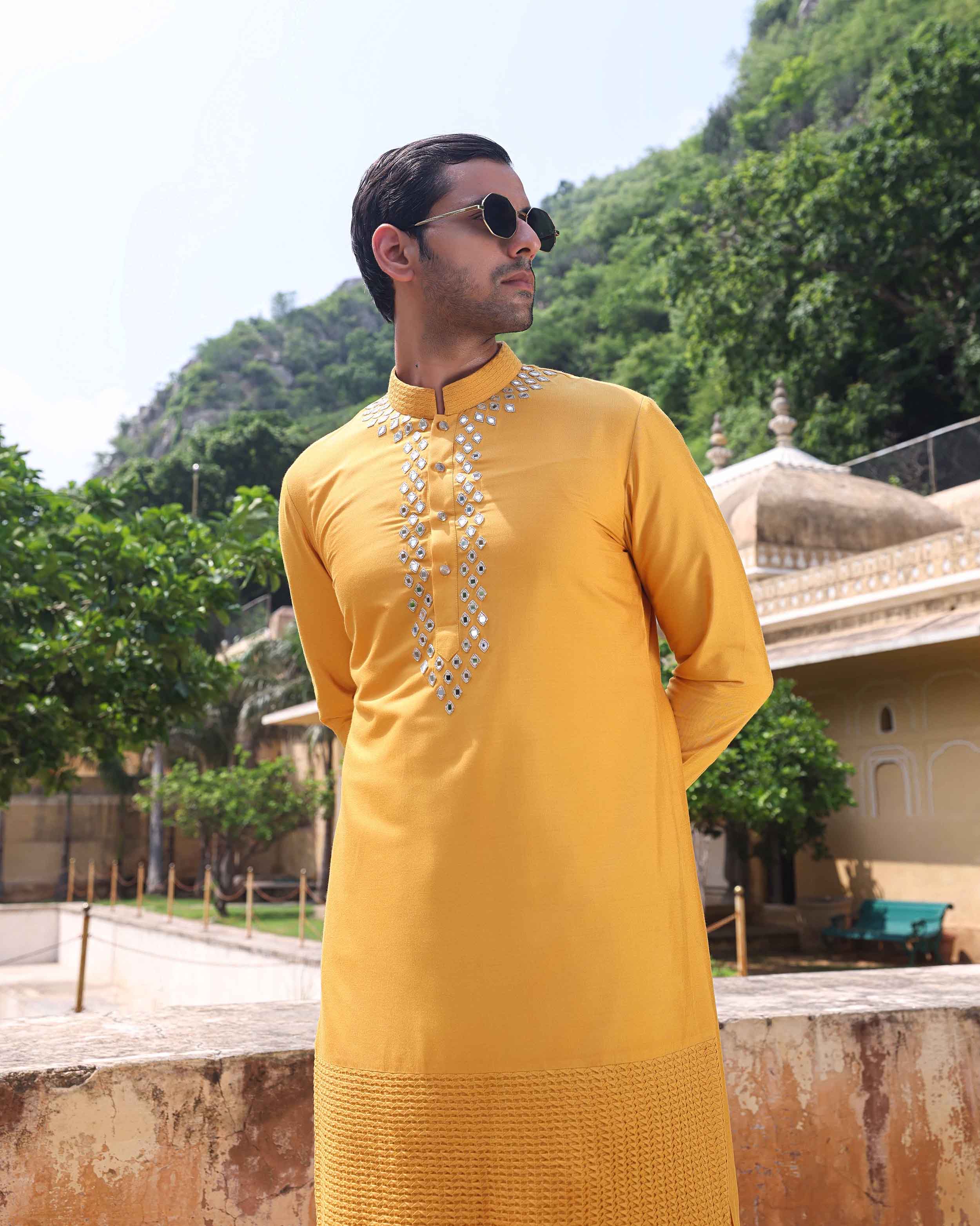KAVINDI KURTA SET