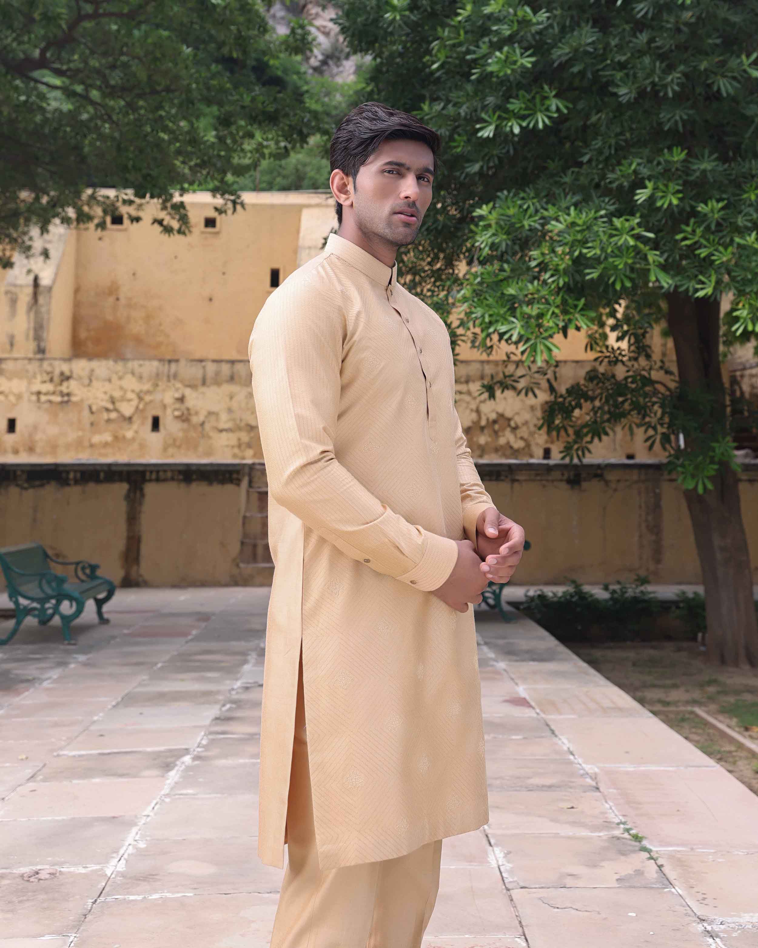 VARYA KURTA SET